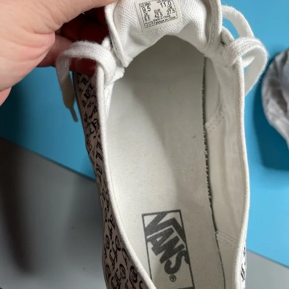 Vans Off The Wall Print White Sneakers Sz 11/9.5 - Picture 4 of 8